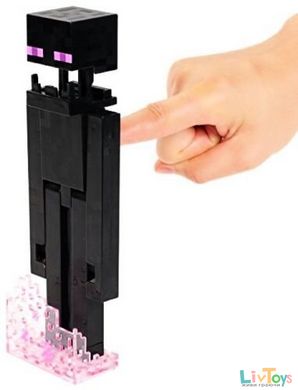 Коллекционная фигурка Attacking Enderman серия 4, Minecraft