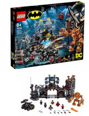 Конструктор LEGO Super Heroes Вторгнення Глиноликого в печеру Бетмена 76122