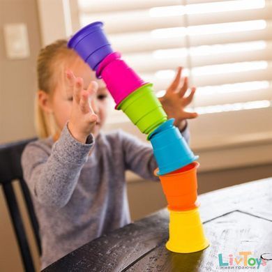 Тактильная игрушка Fat Brain Toys Suction Kupz Мягкие чашки 6 штук (FA183-1)