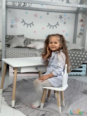 Дитячий столик з висувною шухлядкою і стільчик короною білий.
