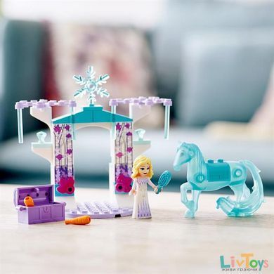 Конструктор LEGO Disney Princess Frozen 2 Ельза та льодова конюшня Нокка 53 деталі (43209)