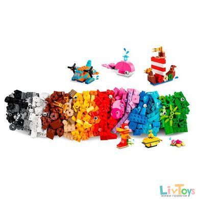 Конструктор LEGO Classic Творчі веселощі в океані 333 деталі (11018)
