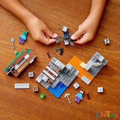 Конструктор LEGO Minecraft Закинута шахта 248 деталей (21166)